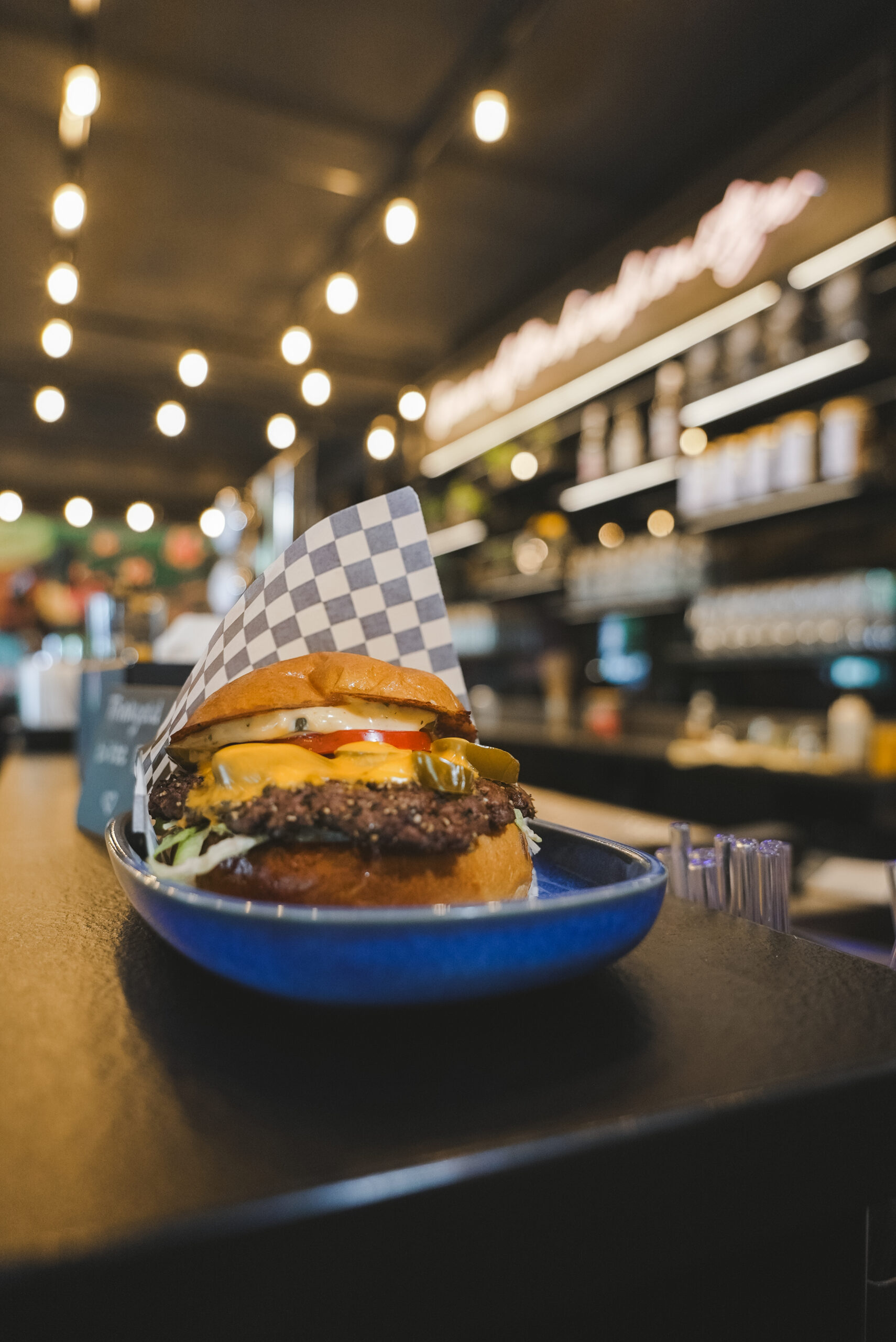 Halal Frühstück in Hamburg mit frischen Zutaten und nachhaltiger Zubereitung bei Port Island Hamburg.