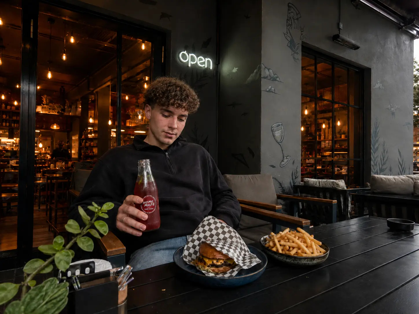 XXL Burger Hamburg mit zwei saftigen Patties und geschmolzenem Käse