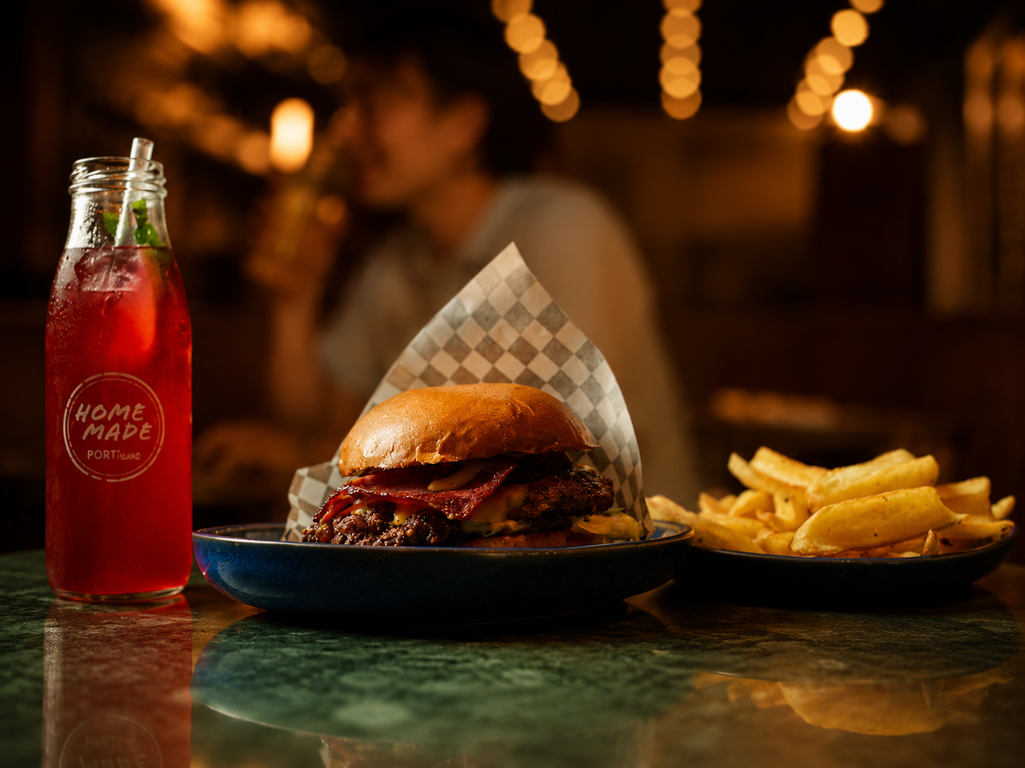 Mehr als satt: Warum Burger, Fries und Drinks zusammen besser schmecken
