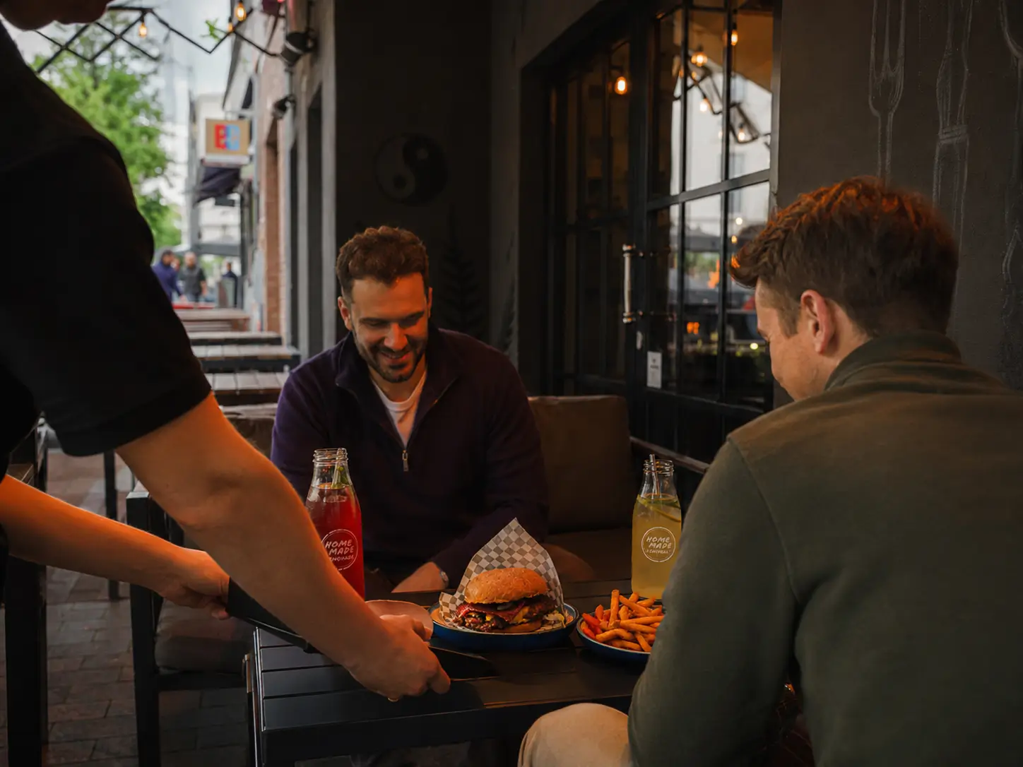 Sweet Potato Fries Hamburg: Süß, salzig, knusprig und perfekt zum Burger
