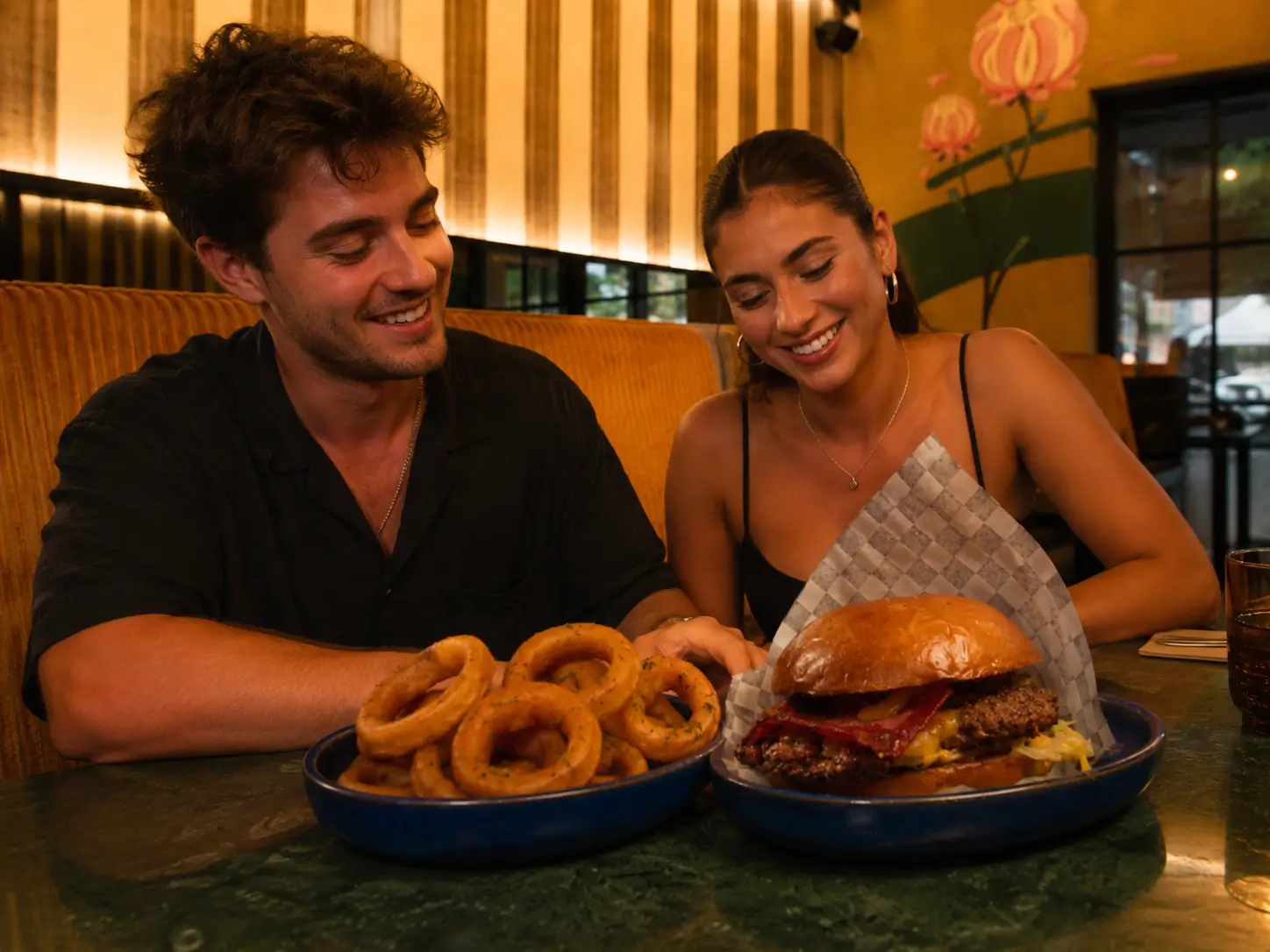 Burger mit Zwiebelringen Hamburg Crunch der süchtig macht